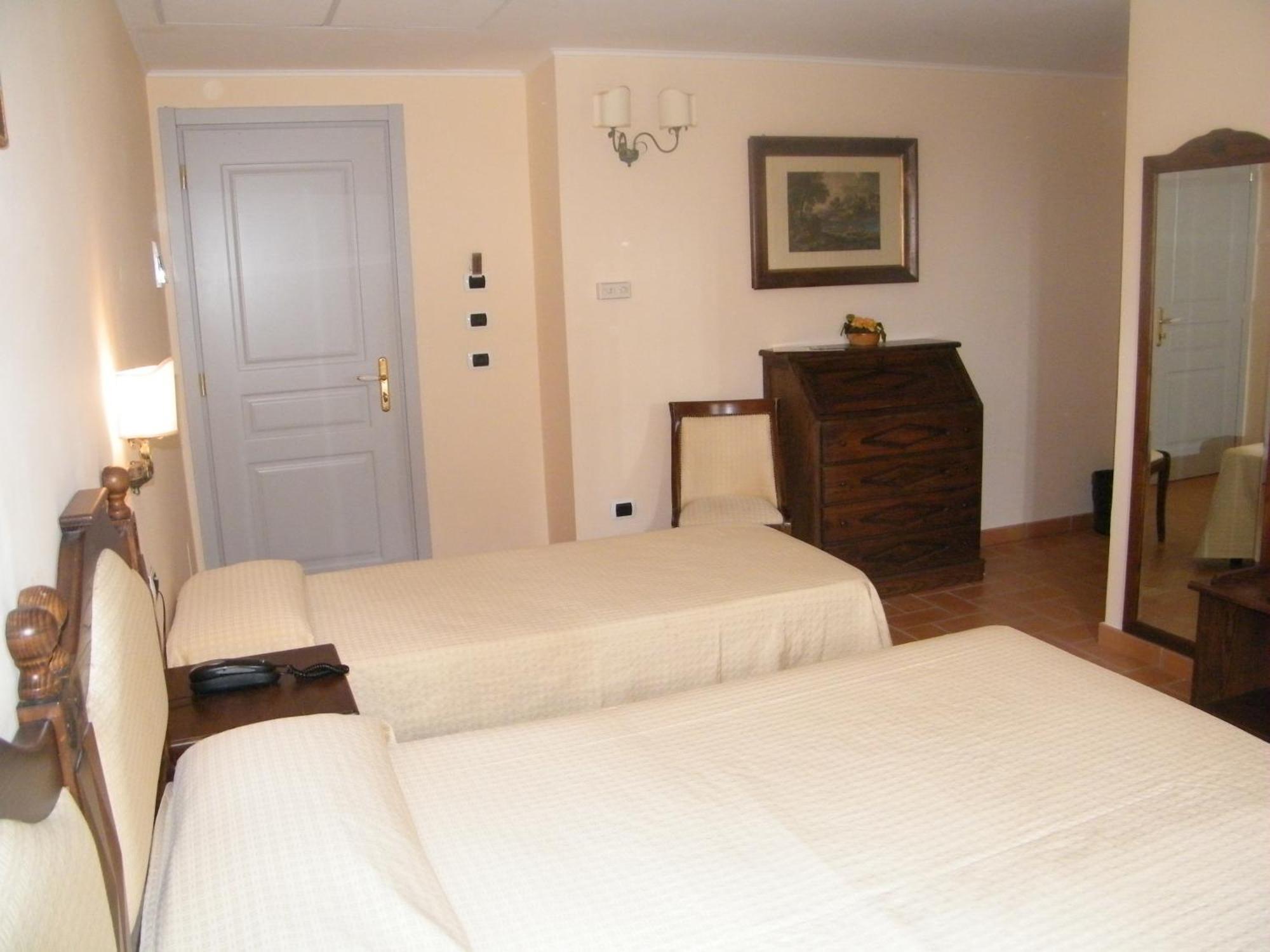 Hotel Villa Delle Meraviglie Maratea Habitación foto